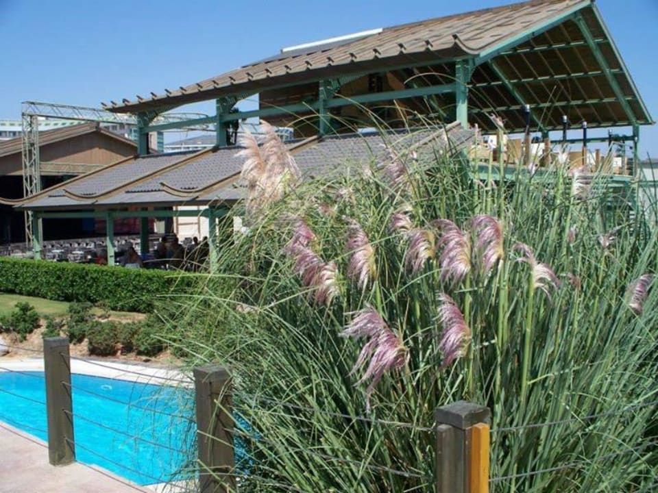 - Limak Lara Deluxe Hotel & Resort