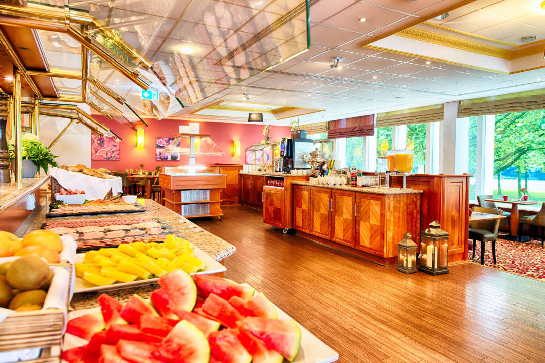 "Breakfast Buffet" Leonardo Hotel Hamburg City Nord (Hamburg Nord
