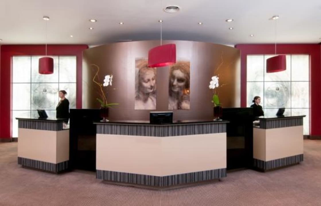 Rezeption Leonardo City Tower Hotel Tel Aviv