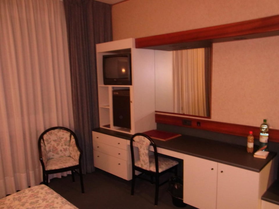 Schreibtisch Hotel Friuli