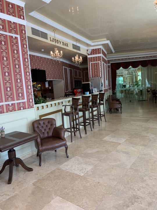 Lobby Hotel Mena Palace