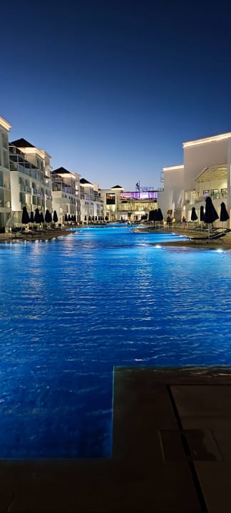 Pool Pickalbatros Blu Spa Resort