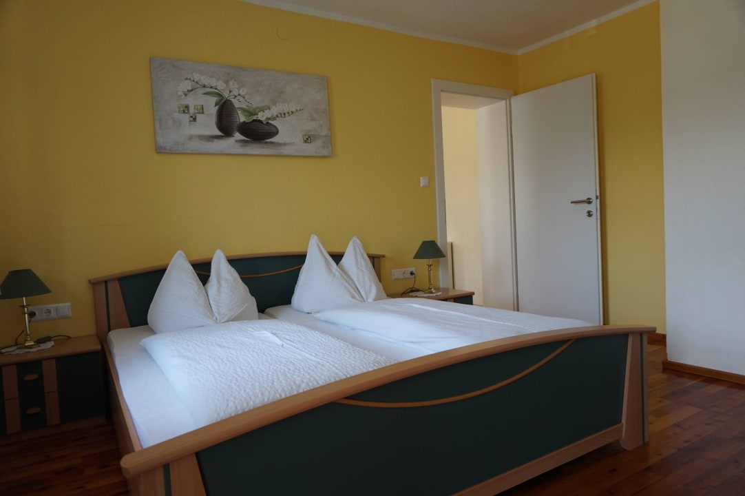 Schlafzimmer Ferienwohnung Lieserhaus