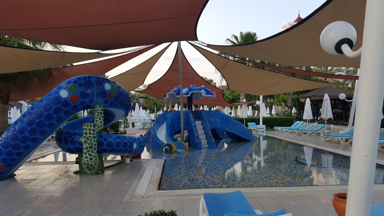 Pool Side Mare Resort & Spa