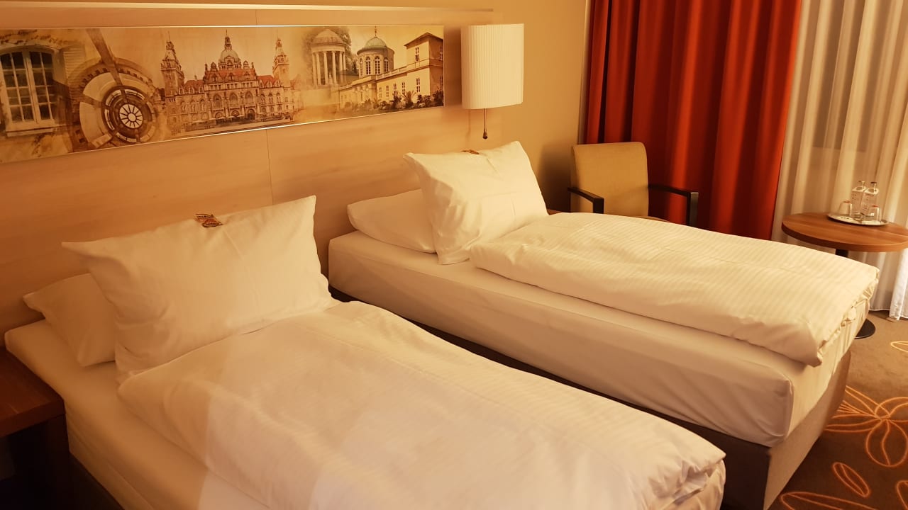 Zimmer H+ Hotel Hannover