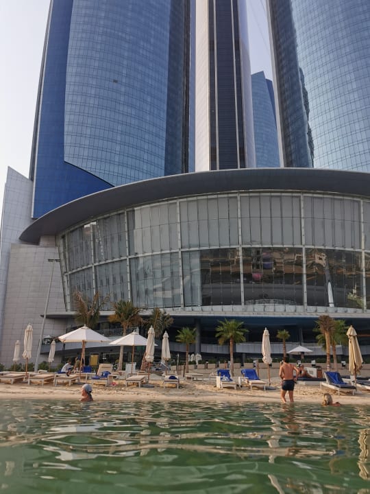 Strand Conrad Abu Dhabi Etihad Towers