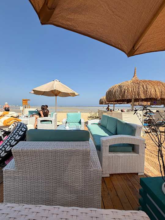 Strand Hotel Titanic Palace