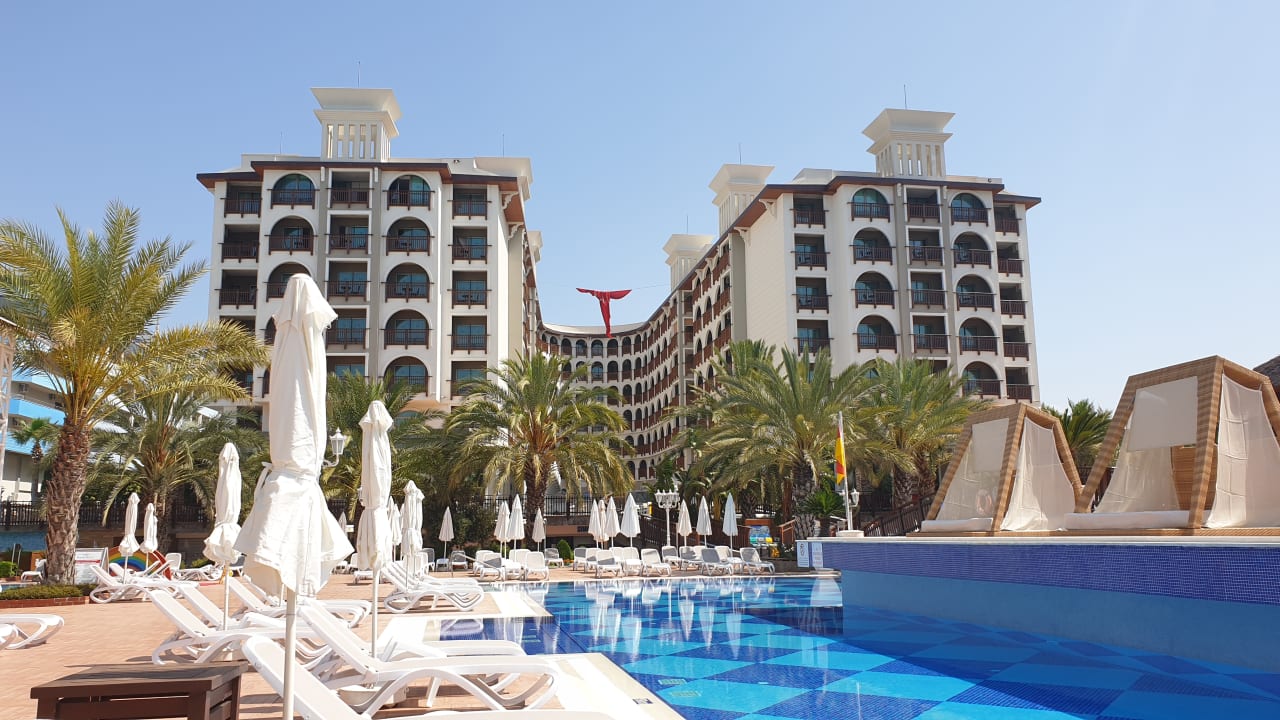 Außenansicht Quattro Beach Spa & Resort
