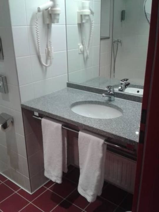 Badezimmer Ramada by Wyndham Essen
