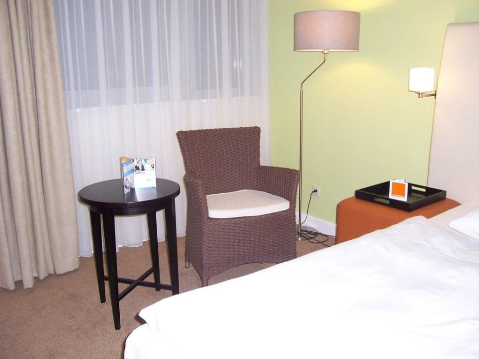 Einrichtung Hotel Tulip Inn Düsseldorf Arena