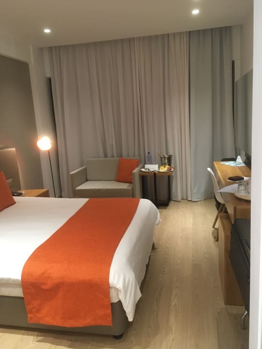 Zimmer Crystal Springs Beach Hotel