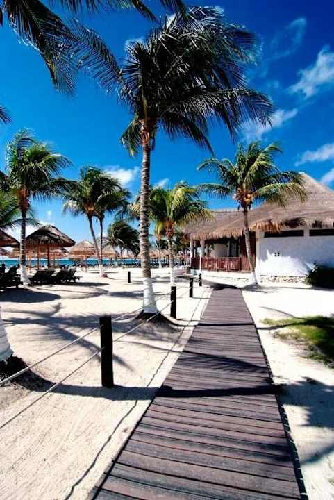 Weg zum strand Sandos Caracol Eco Resort