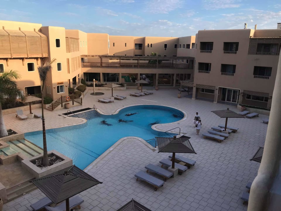 Pool The Breakers Diving & Surfing Lodge