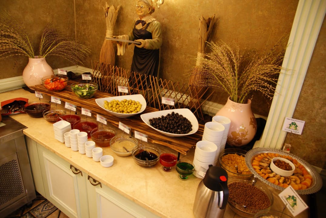 Süßes, Salat, Müsli Romance Istanbul Hotel