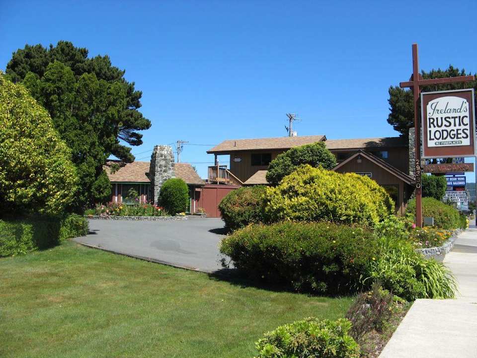 Ireland's Rustic Lodges in Gold Beach, Oregon Hotel Ireland's Rustic Lodges