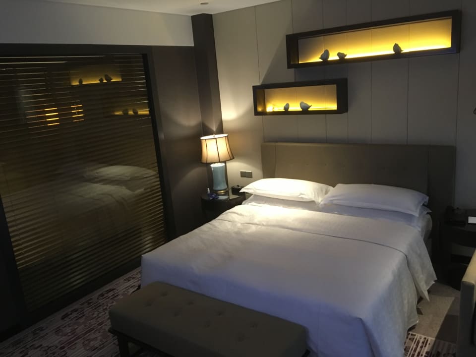 Zimmer Sheraton Shanghai Waigaoqiao Hotel