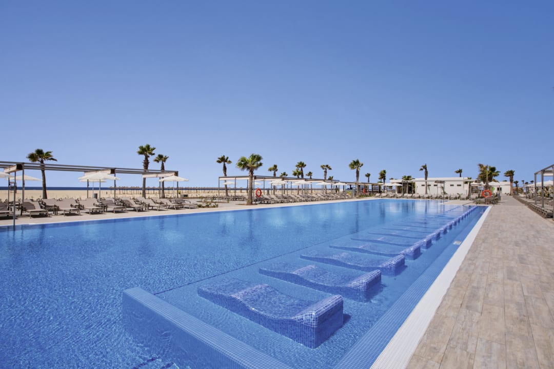 Pool Hotel Riu Palace Santa Maria