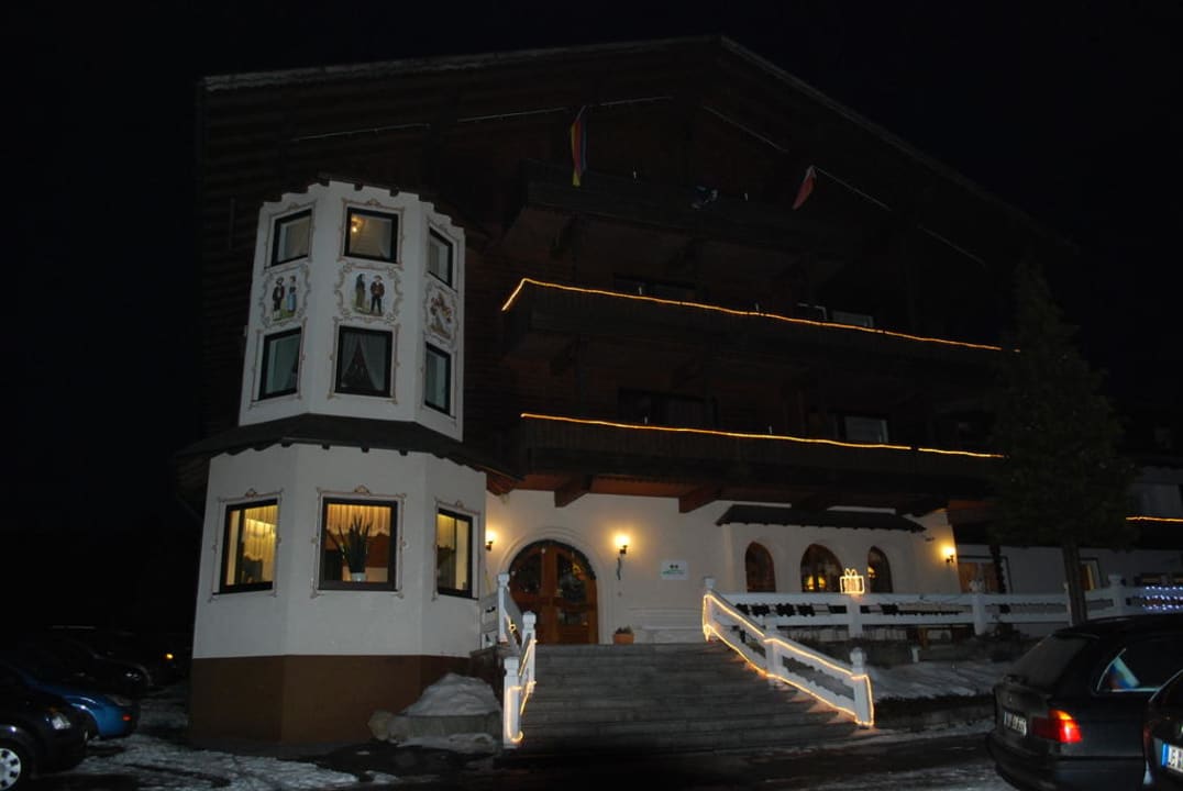 Haupteingang Hotel Bergland-Hof