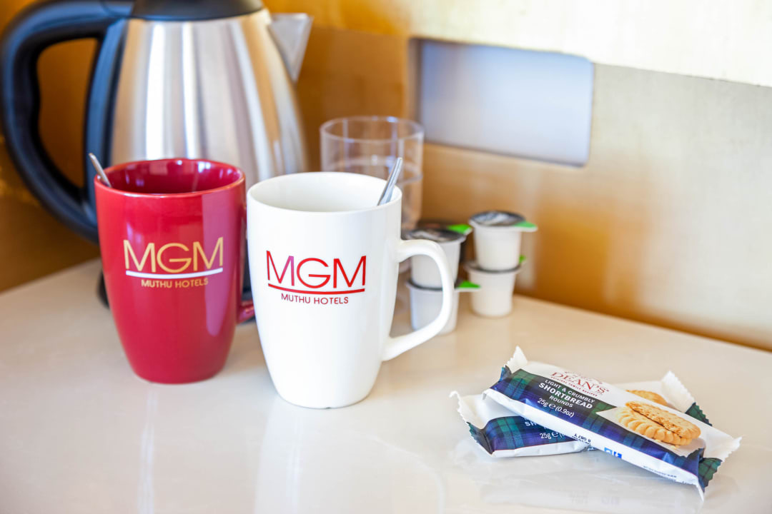 Zimmer Muthu Alexandra Hotel