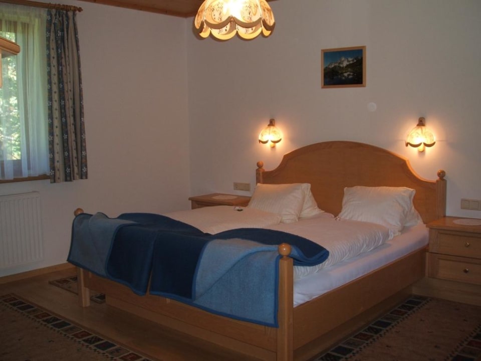 Schlaf gut - unser großes Schlafzimmer Ferienwohnung Mützengruß