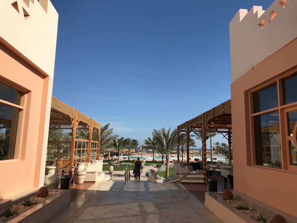 Gartenanlage Three Corners Sea Beach Resort