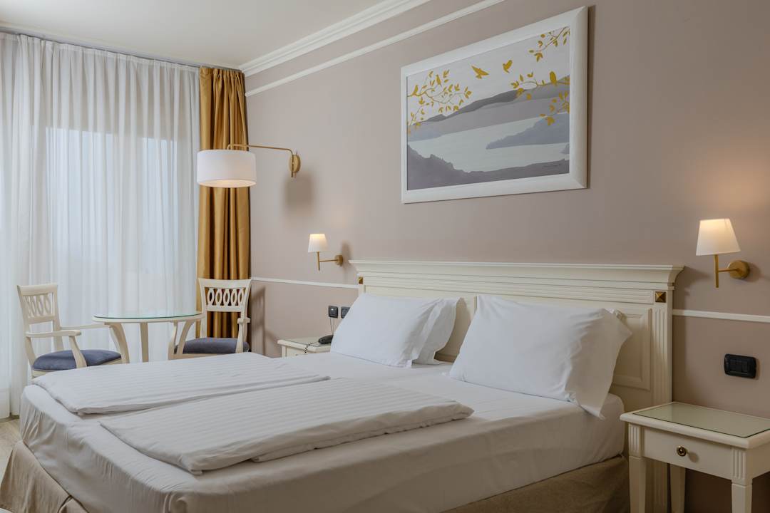 Zimmer Boffenigo - The Golden Hour