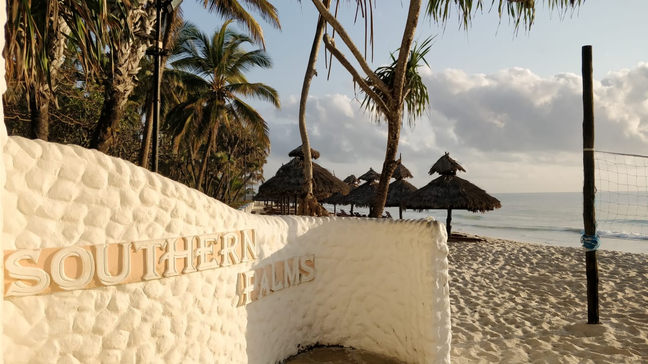 Strand Hotel Southern Palms Beach Resort