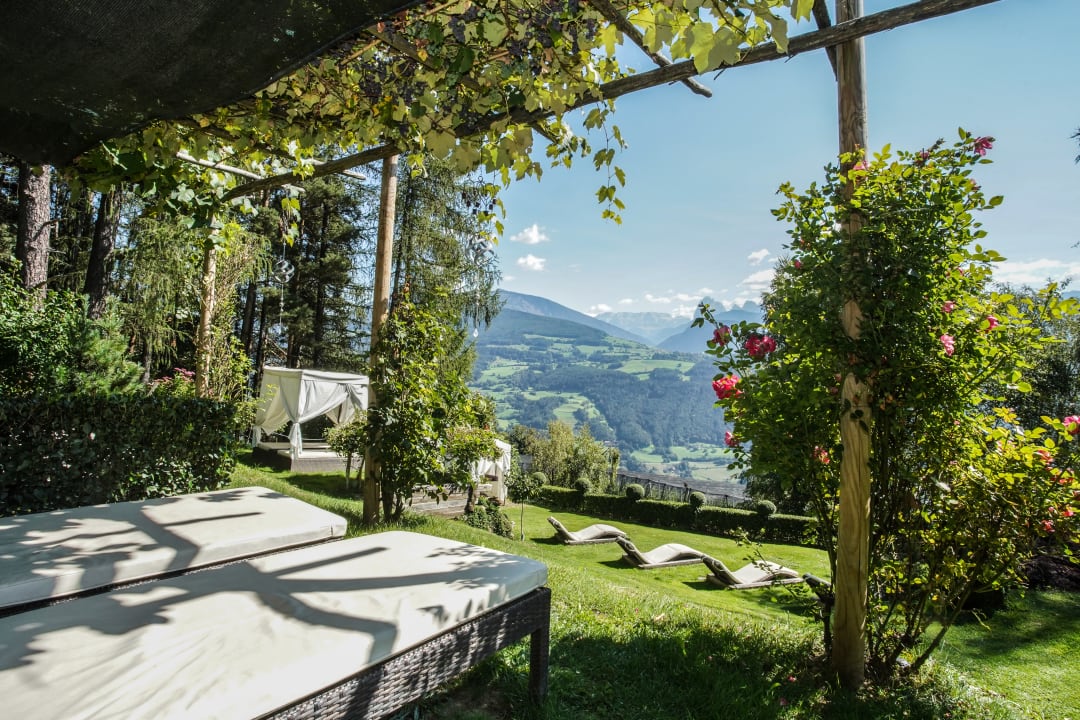 Gartenanlage Boutique Pension Erlacher – Adults Only