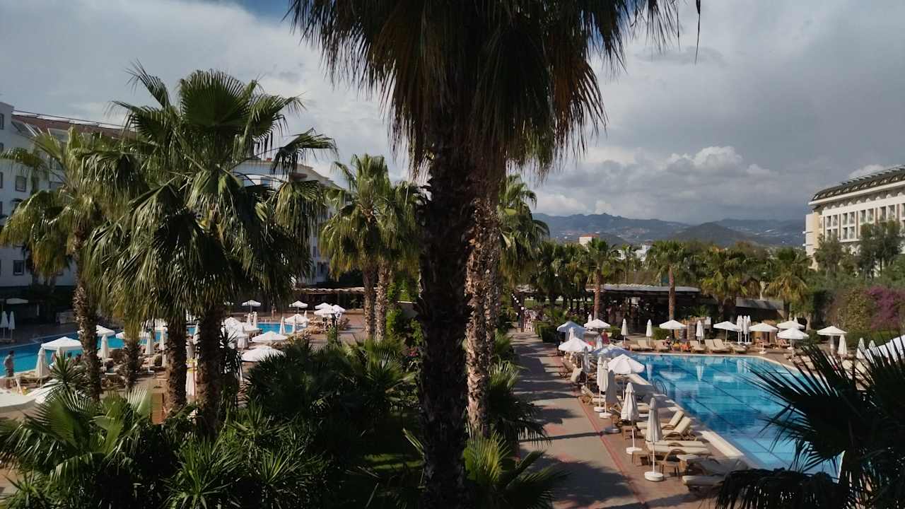 Außenansicht Hotel Royal Garden Beach