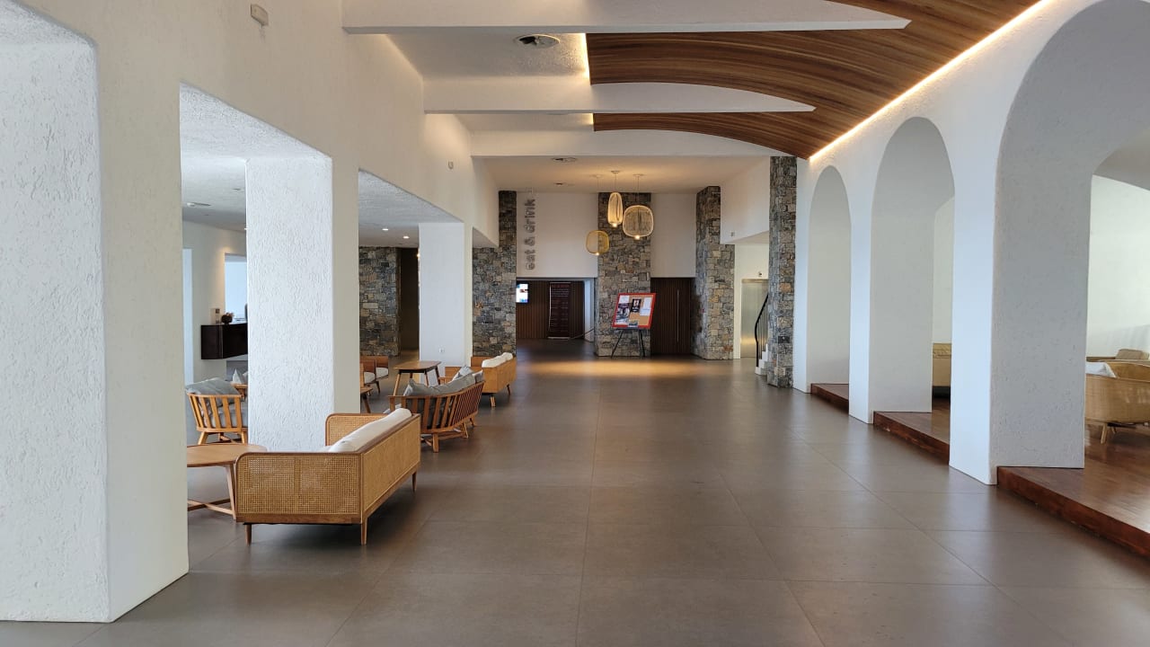 Lobby Hotel Petra Mare