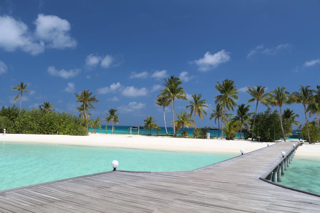 Blick vom Over Water Restaurant Safari Island Maldives