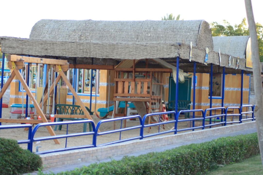 Kindergarten Golden Beach Resort