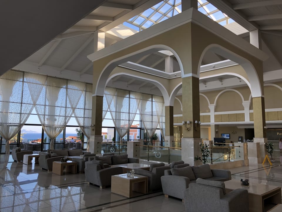 Lobby Porto Bello Royal