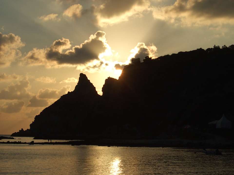 Abendsonne am Strand Eolo Hotel