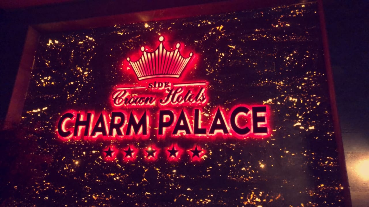 Außenansicht Well Palace Side