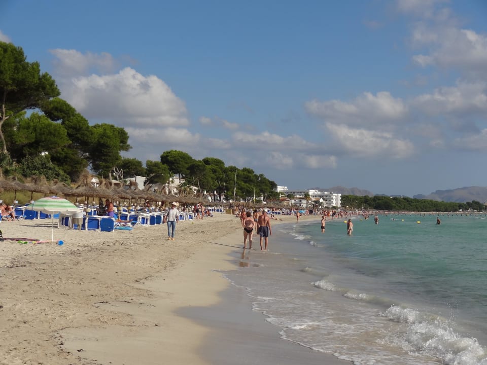 Strand vor dem Hotel Playa Esperanza Resort