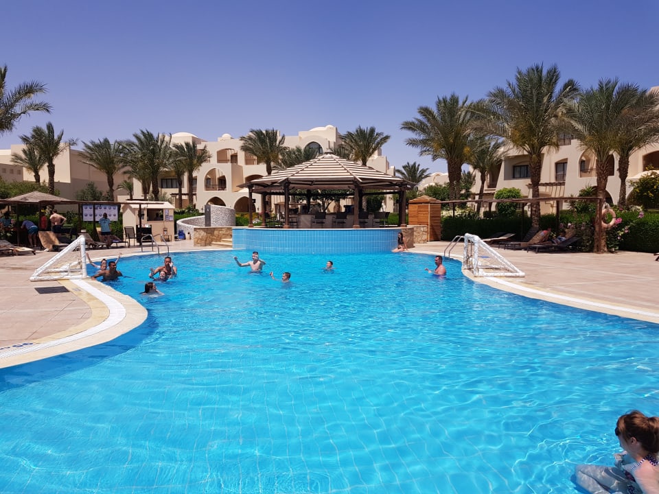 Pool JAZ Neo Saraya Palms