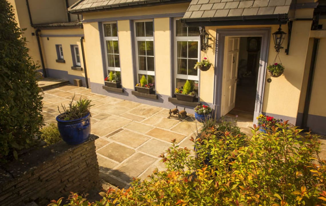 Entrance Screebe House