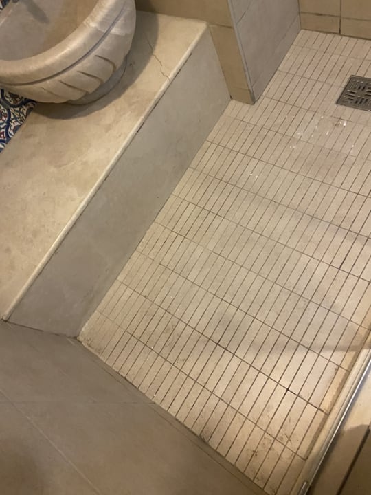 Zimmer Well Palace Side