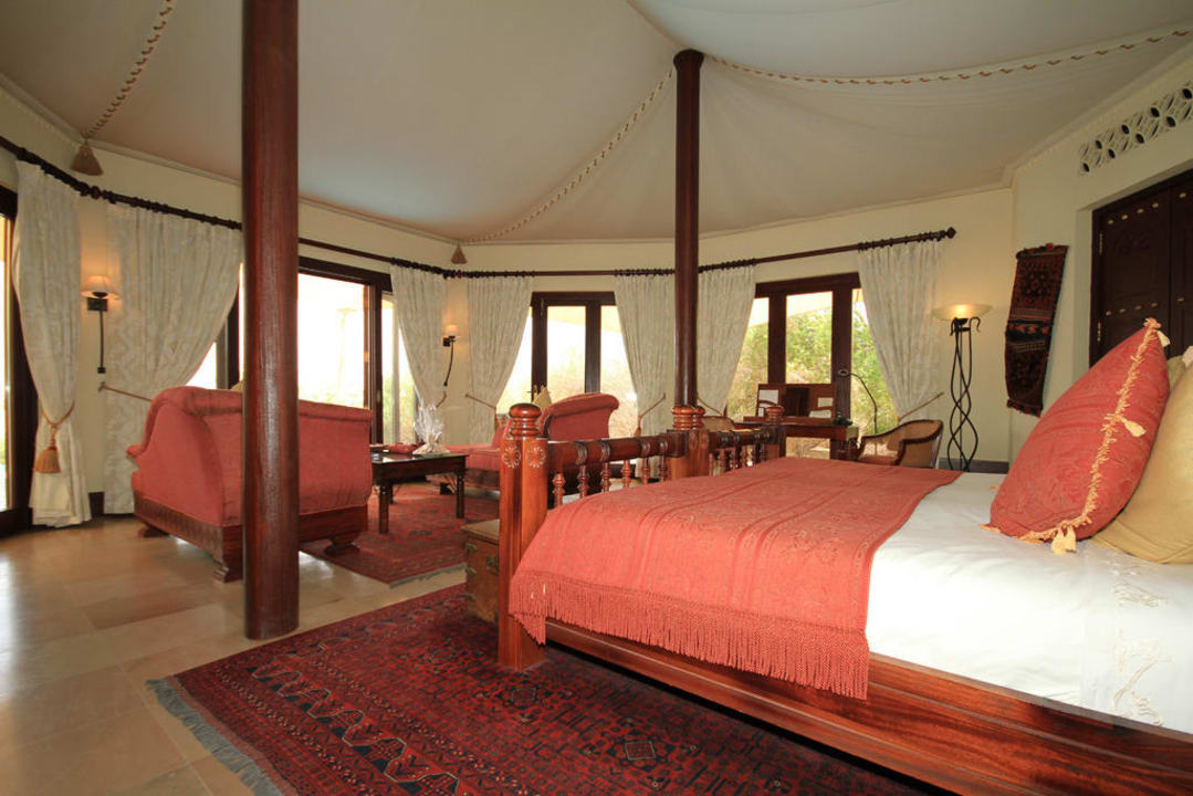 Bedouin Suite Nr. 20 Al Maha, A Luxury Collection Desert Resort & Spa