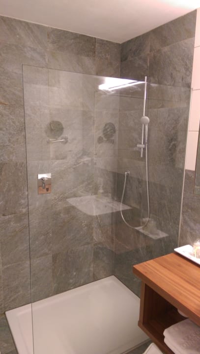 Zimmer Molaris Lodge