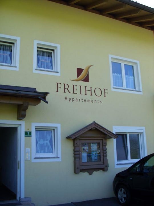 Eingang Freihof Appartements