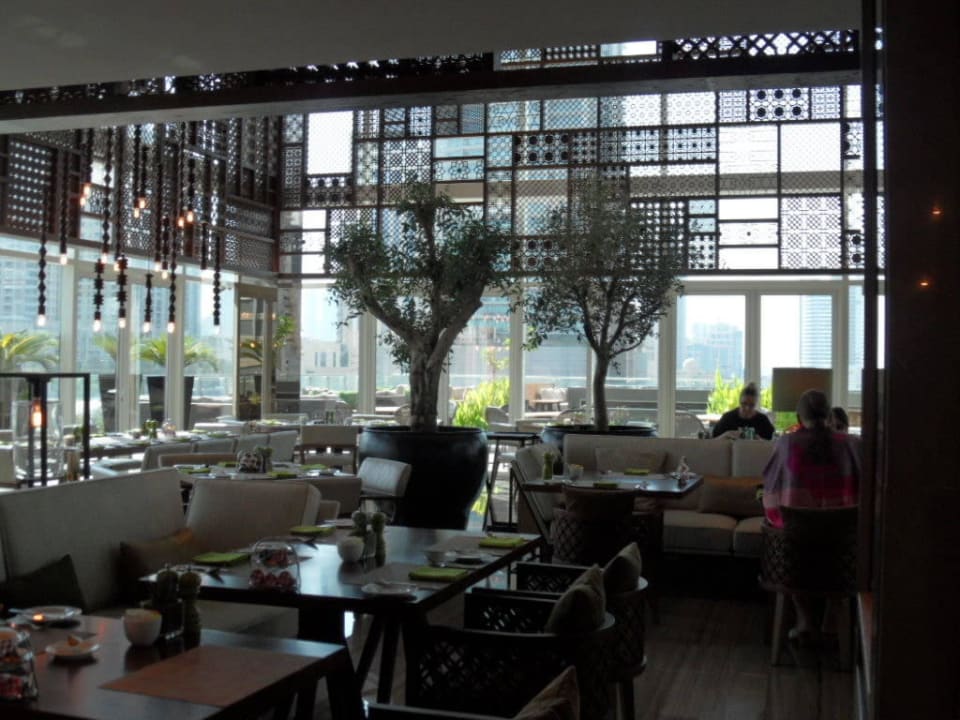 Restaurant mit Außenterrasse Taj Dubai Hotel