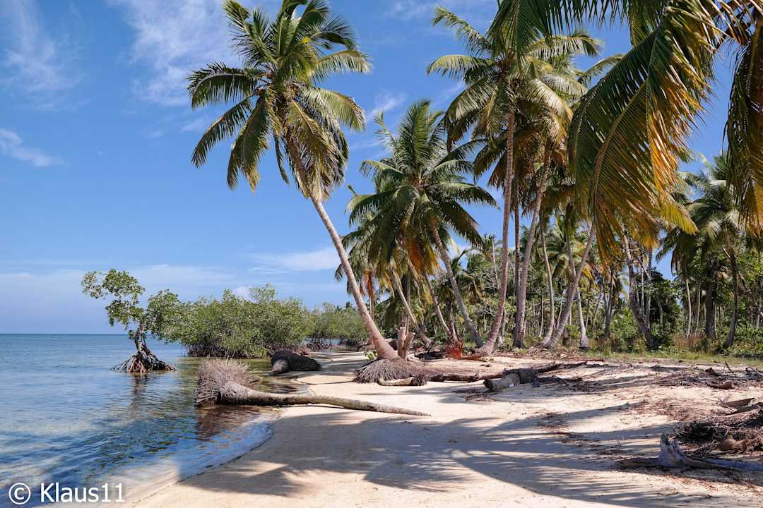 Beach rechts 500 Meter Bahia Principe Grand El Portillo