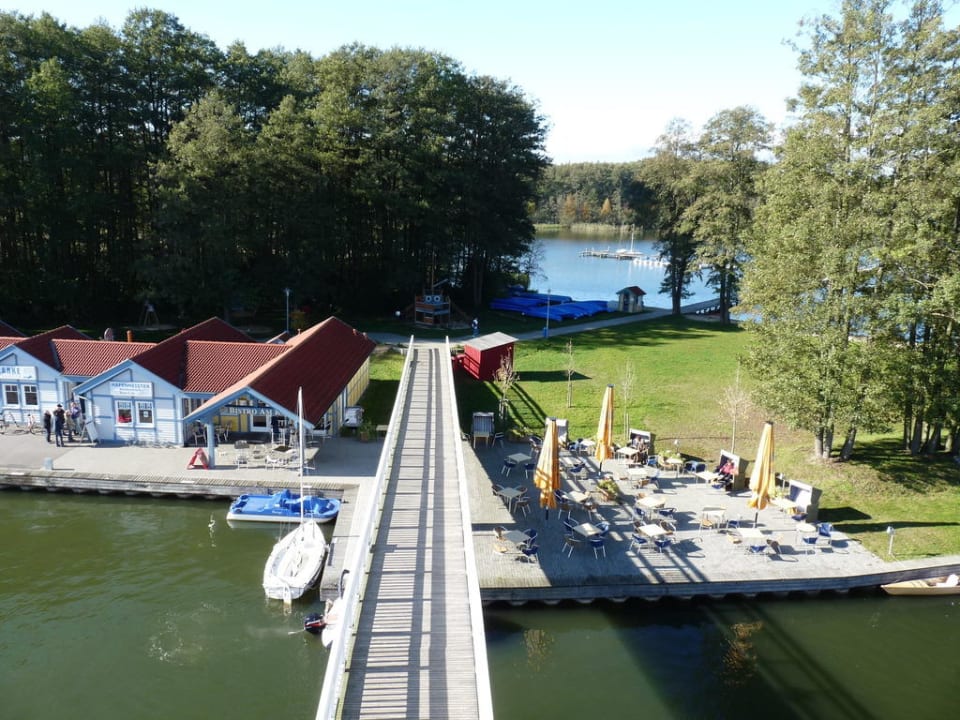 Ausleih von Booten und Kinderspielplatz Precise Resort Hafendorf Rheinsberg