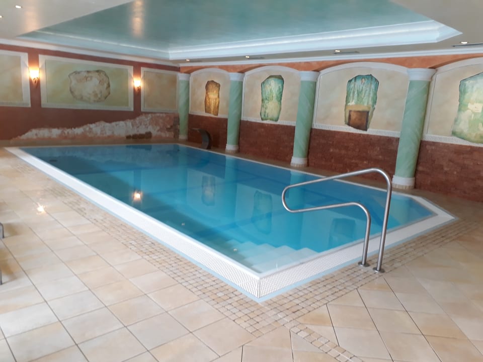 Pool Hotel Bergcristall