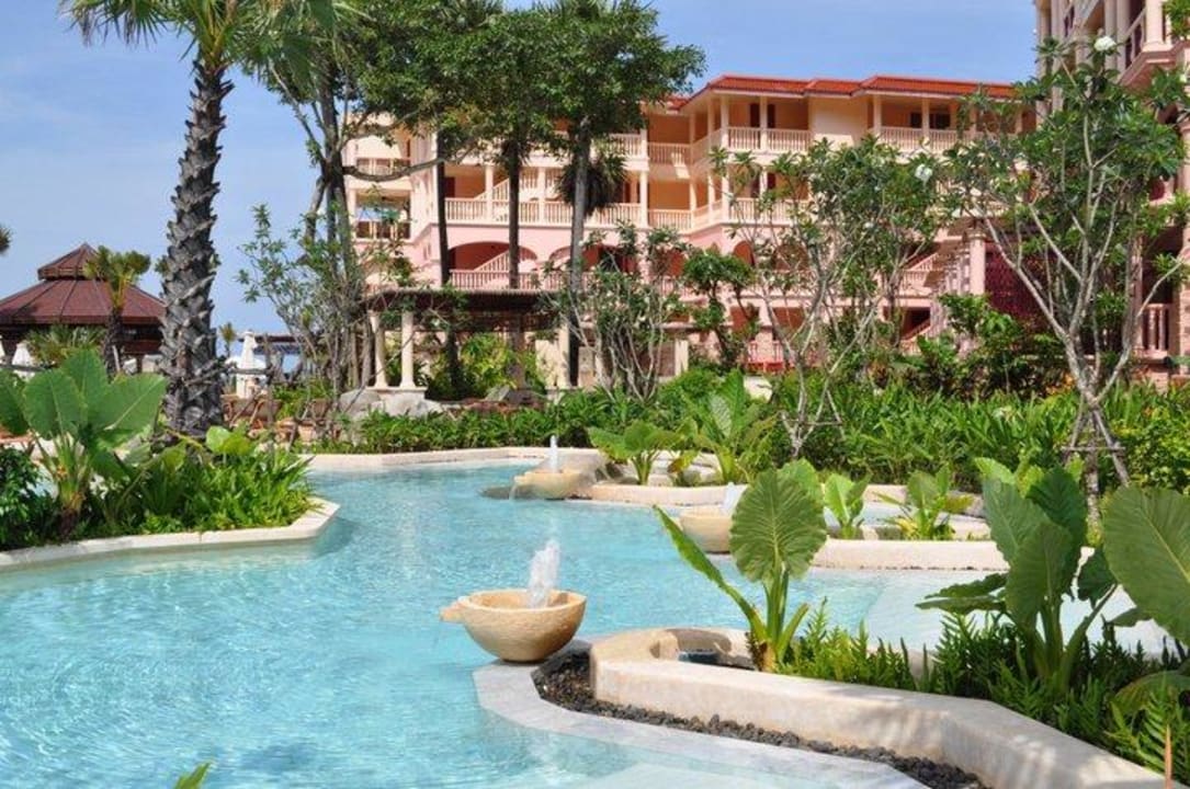 Pool Centara Grand Beach Resort Phuket
