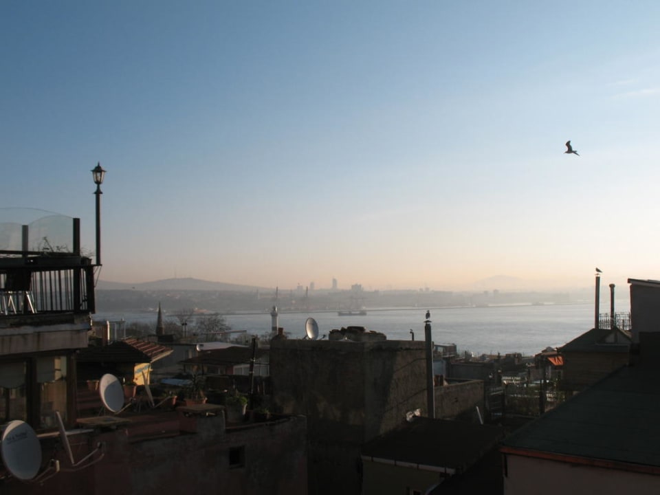 Вид с террасы Hotel & Pension Side