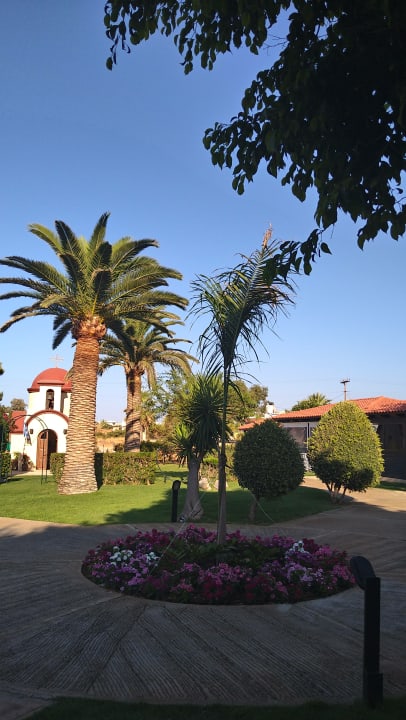 Gartenanlage Anissa Beach & Village