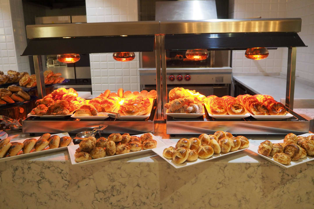 Restaurant Acanthus Cennet Barut Collection